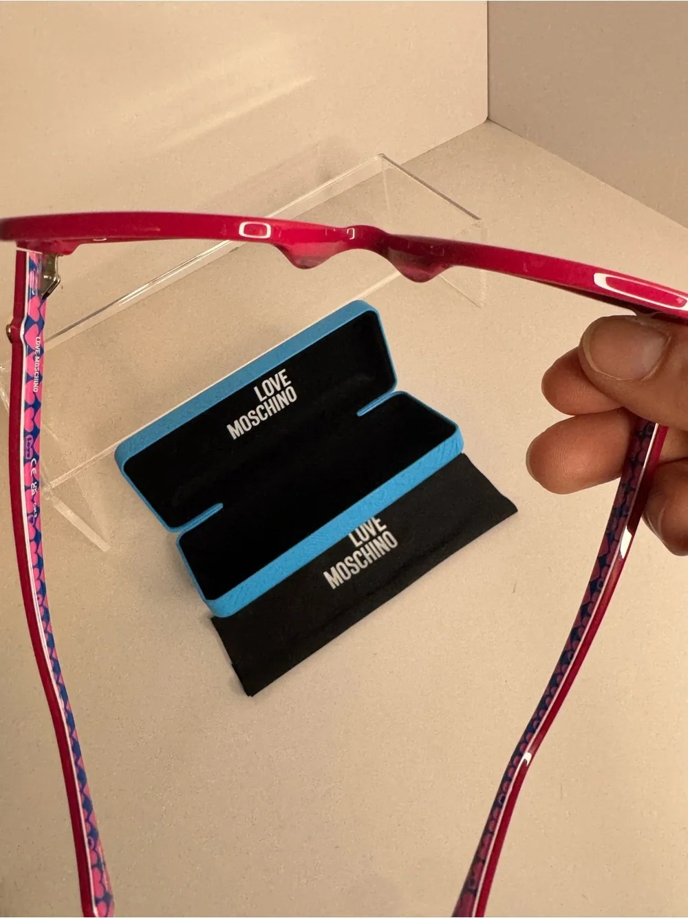Love Moschino MOL060/S Sunglasses Fuchsia Plastic Cat Eye Frame w/ Case & Cloth